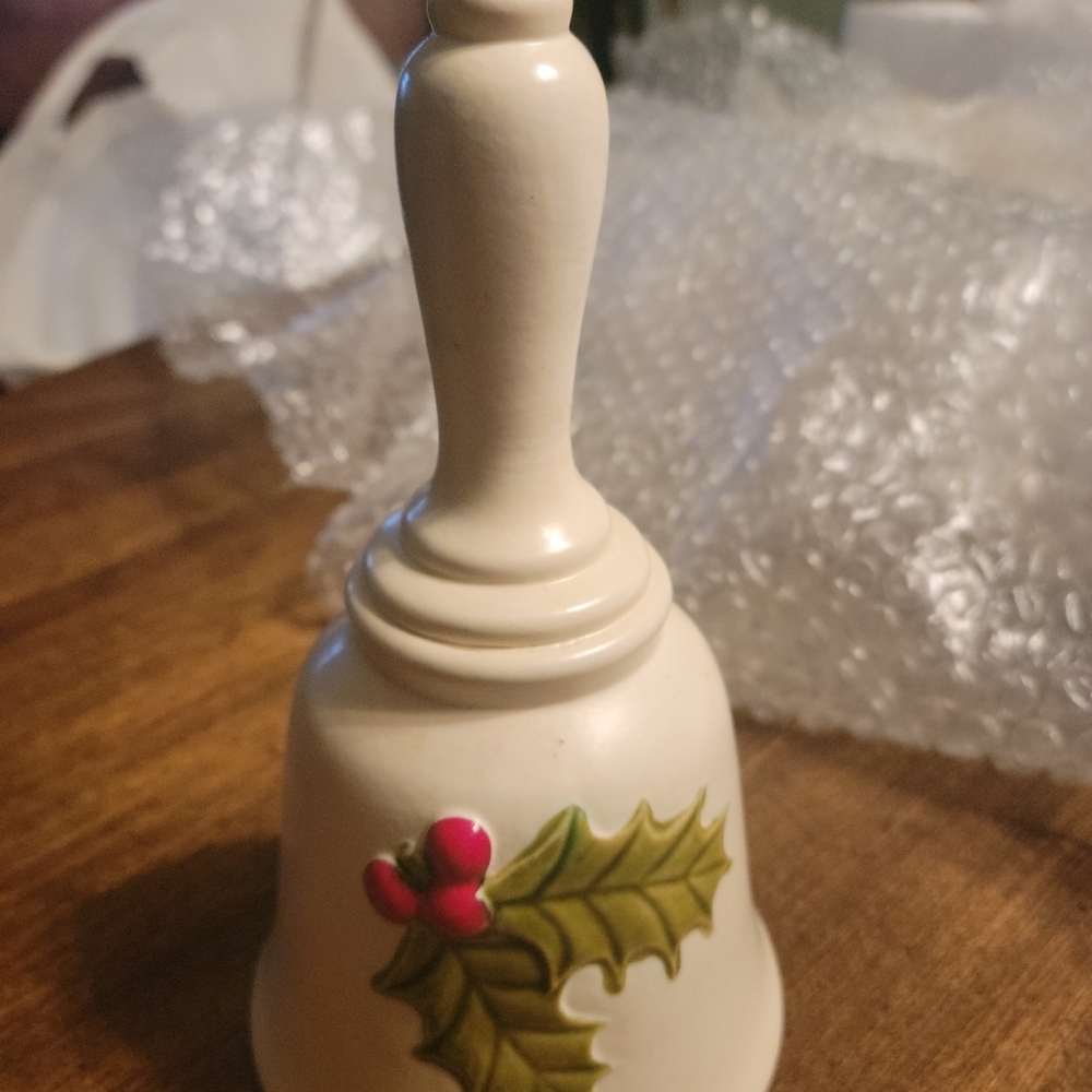 VINTAGE CERAMIC BELL - Picture 4 of 5